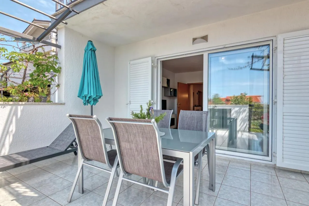 Apartments Birimac Pola 0*,  Croazia