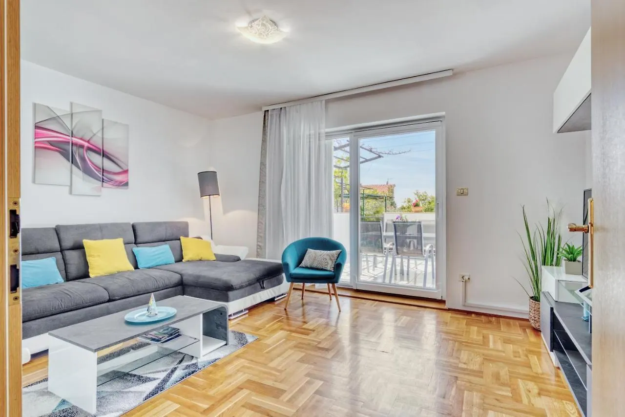 Apartments Birimac 普拉